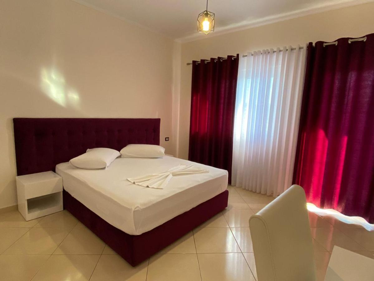 Hotel Kaloshi Mezez Esterno foto