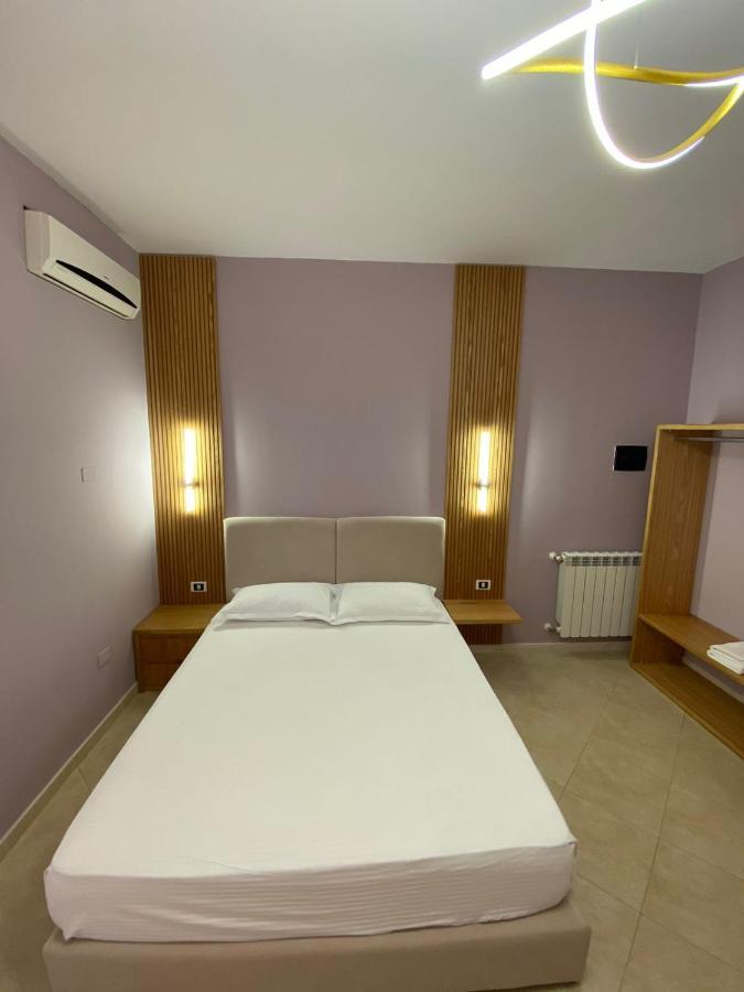 Hotel Kaloshi Mezez Esterno foto