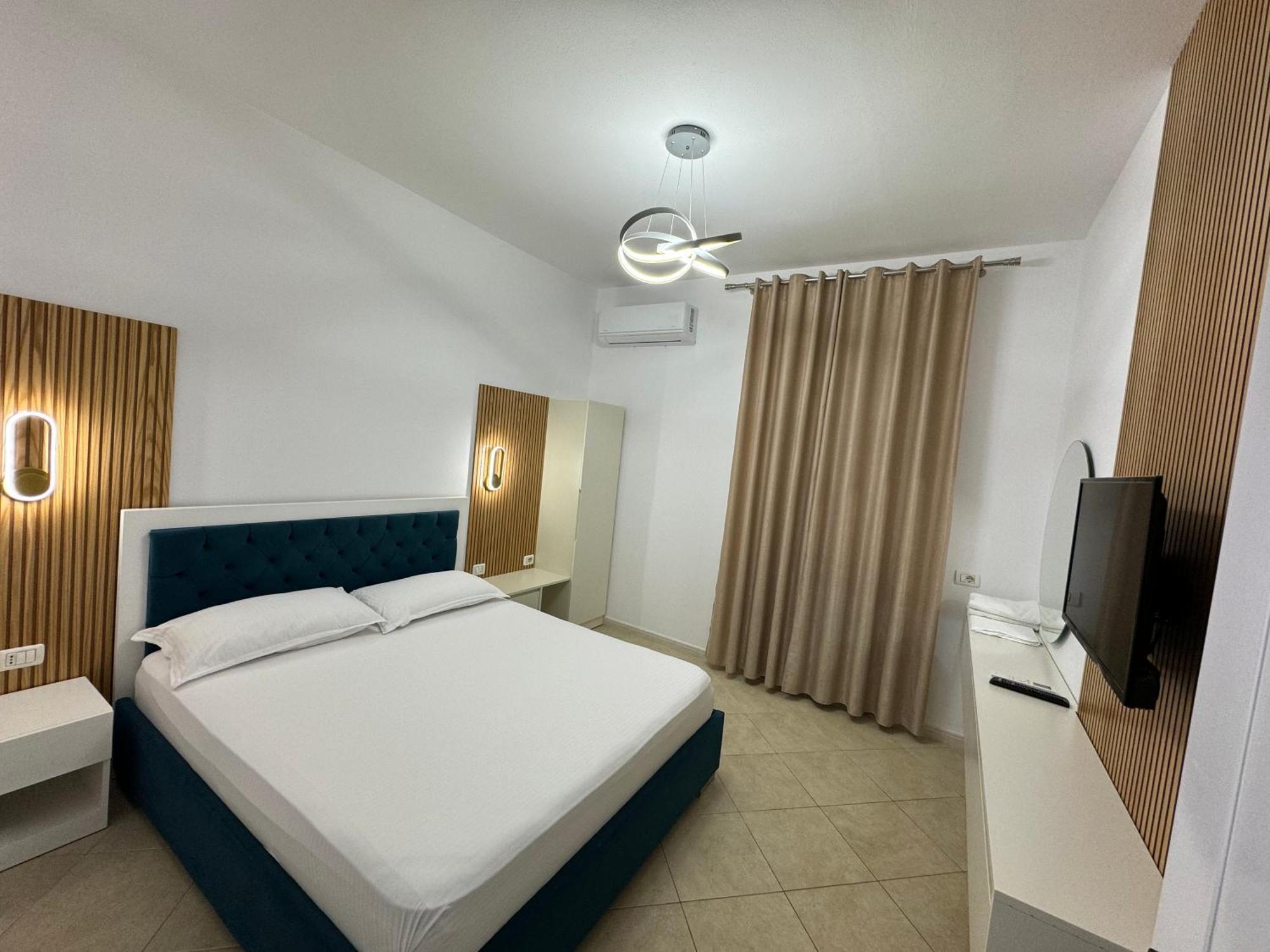 Hotel Kaloshi Mezez Esterno foto