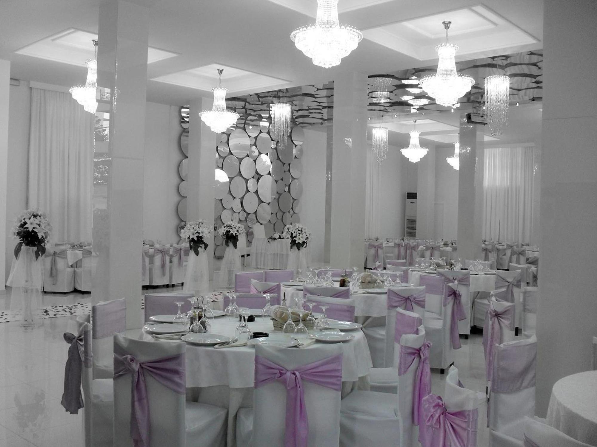 Hotel Kaloshi Mezez Esterno foto